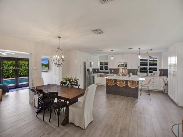 Royale Green, 5222 SW 128th Pl, Kendale Lakes, Florida 33175, image 3