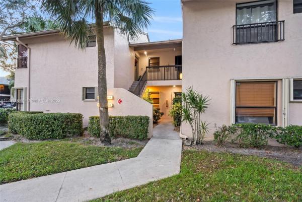 Karanda Village 5, 3348 NW 47th Ave #3274, Coconut Creek, Florida 33063, image 1