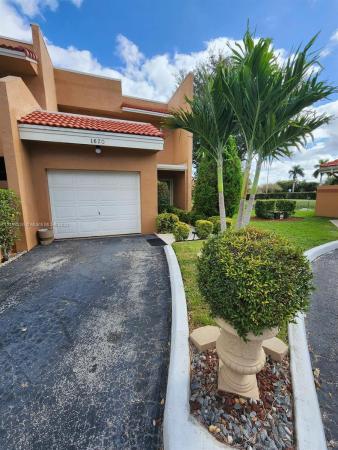 Las Palmas Townhomes At Pembroke Lakes South, 1670 SW 120th Ter, Pembroke Pines, Florida 33025, image 1