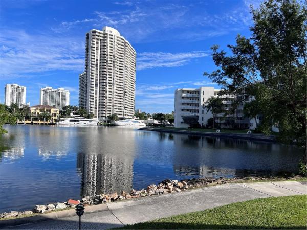 Point East, 2930 Point East Dr #E-104, Aventura, Florida 33160, image 2