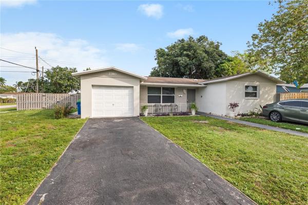 Sunrise Golf Village, 2390 NW 63rd Ter, Sunrise, Florida 33313, image 3