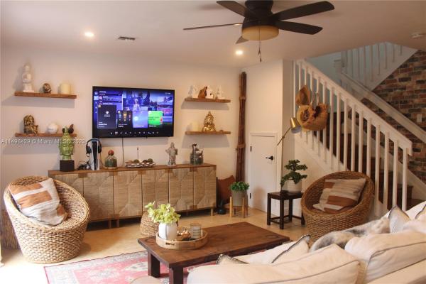 Hollywood Place, 2314 Johnson St #23D, Hollywood, Florida 33020, image 1