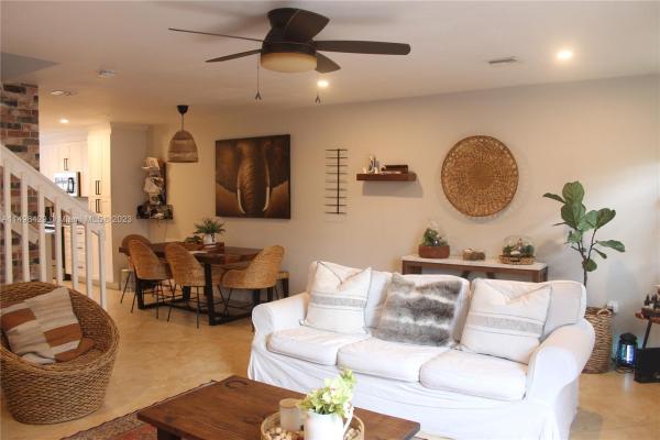 Hollywood Place, 2314 Johnson St #23D, Hollywood, Florida 33020, image 3