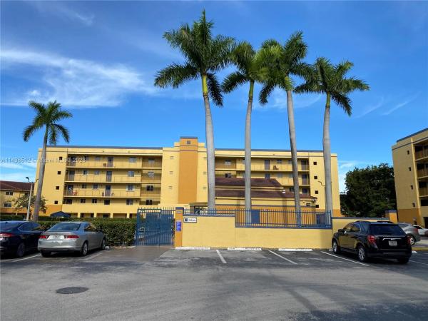 Waterview, 14951 SW 82nd Ln #17-305, Kendall West, Florida 33193, image 2