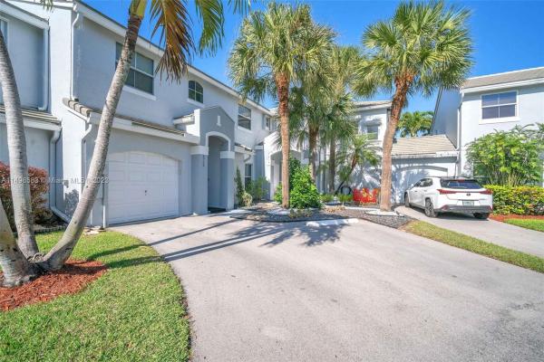 Les Chateaux, 4759 Grapevine Way, Davie, Florida 33331, image 1