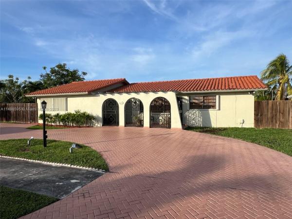 Golden West, 6700 SW 107th Ct, Sunset, Florida 33173, image 3