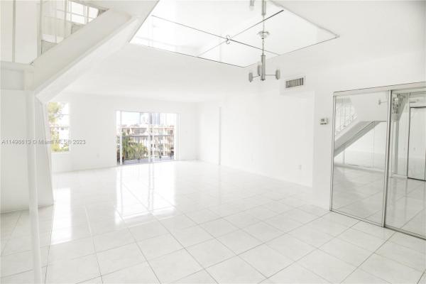 Towne Royale, 17800 Atlantic Blvd #PH14, Sunny Isles Beach, Florida 33160, image 2