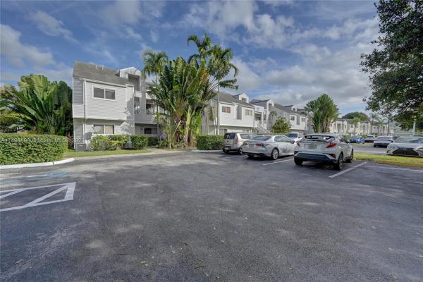 Summer Lake, 3409 NW 44th St #202, Oakland Park, Florida 33309, image 1