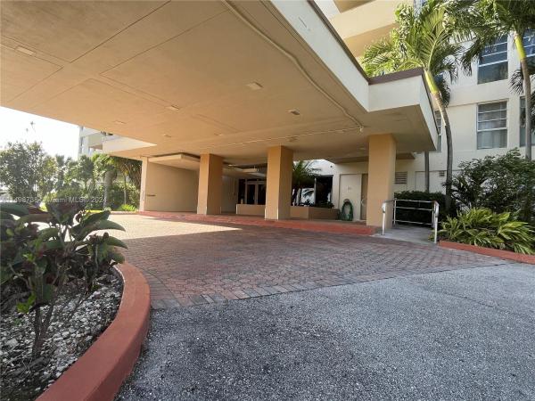 Clipper On The Bay, 880 NE 69th St #6P, Miami, Florida 33138, image 3
