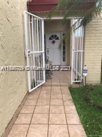 Hacienda Estates, 3305 SW 114th Ct #2, University Park, Florida 33165, image 1