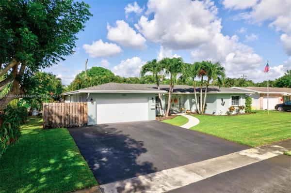 Mirror Lake Estates, 7221 NW 11th Ct, Plantation, Florida 33313, image 3