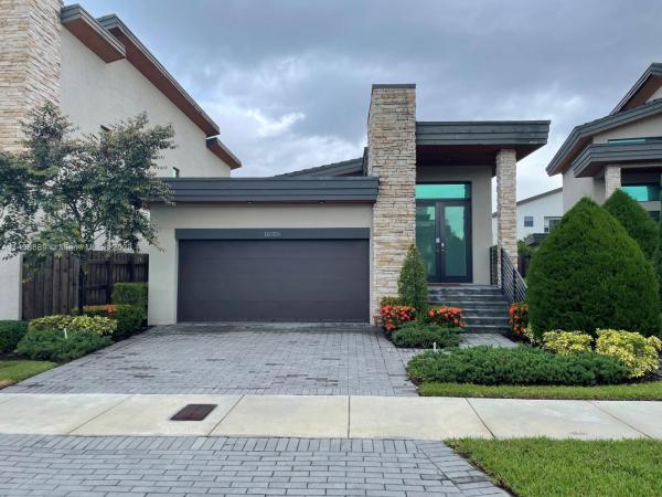Pinnacle At Park Central, 10355 NW 77th St, Doral, Florida 33178, image 1