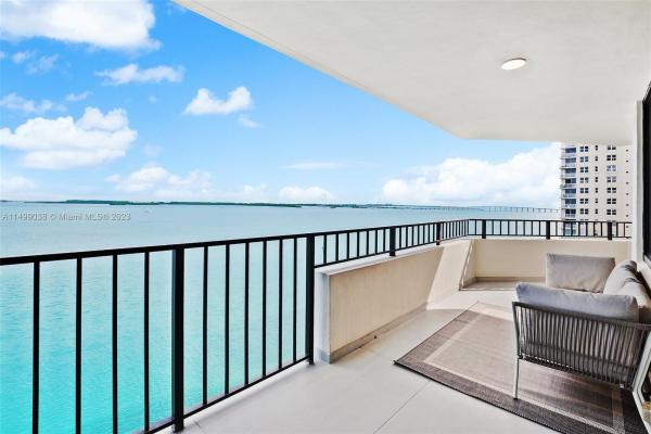 Brickell Key One, 520 Brickell Key Dr #A1009, Miami, Florida 33131, image 2