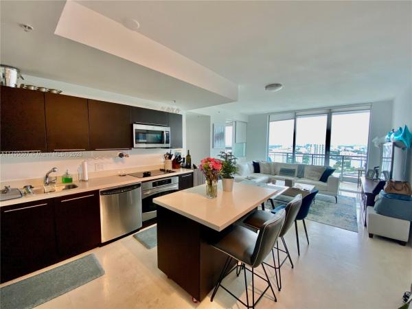The Ivy At Riverfront, 90 SW 3rd St #3406, Miami, Florida 33130, image 2