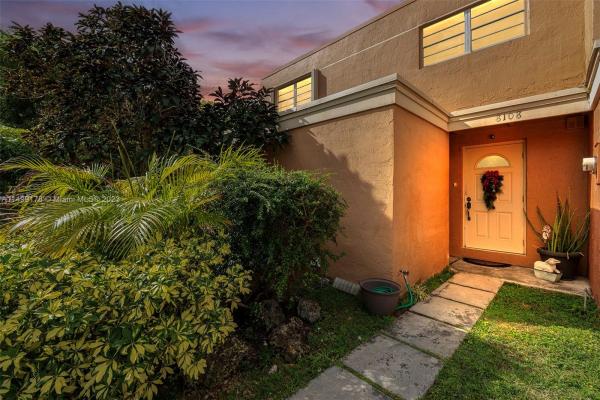 Corners Of Kendall Lakes, 8108 SW 150th Ave #413, Kendall West, Florida 33193, image 3