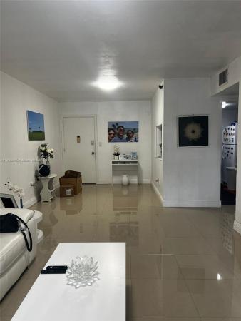 Palmetto Fairway, 15888 SW 95th Ave #324, Palmetto Estates, Florida 33157, image 1