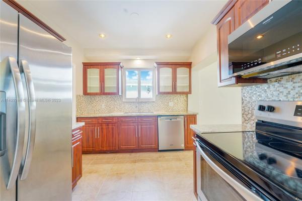 Bayshore, 5935 NE 4th Ct, Miami, Florida 33137, image 3