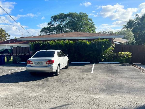Town Of Hallandale, 128 NW 5th Ave #1-2, Hallandale Beach, Florida 33009, image 1
