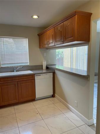 Blueberry Hill, 5840 Blueberry Ct #66, Lauderhill, Florida 33313, image 3