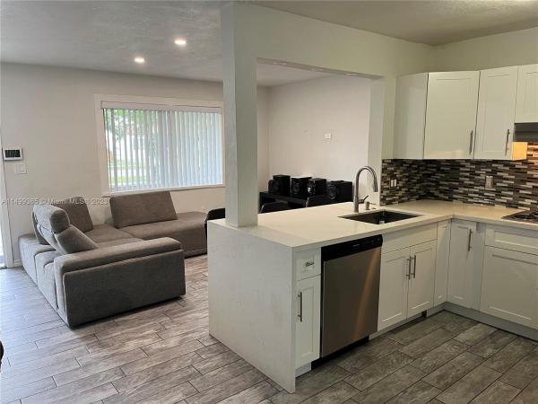 Washington Heights, 2406 Rodman St, Hollywood, Florida 33020, image 2