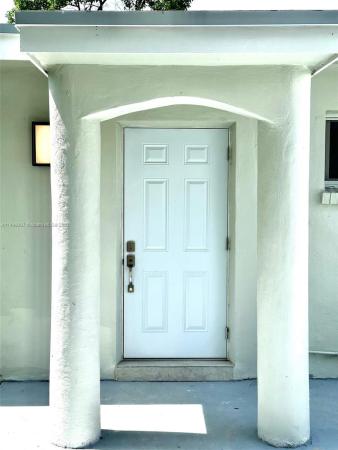 Stephens Manor, 1144 NW 74th St, Gladeview, Florida 33150, image 3
