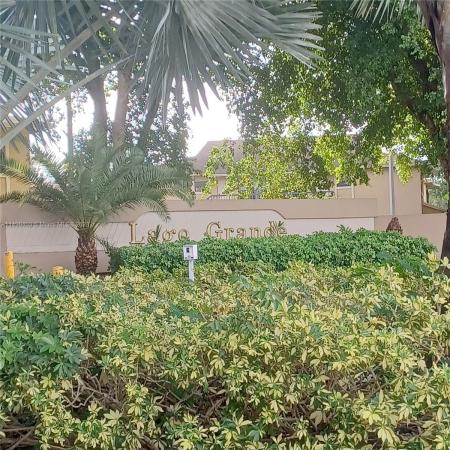 Lago Grande, 6540 W 26th Dr #21-60, Hialeah, Florida 33016, image 1