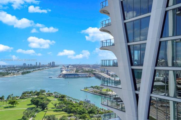 Ten Museum Park Residential, 1040 Biscayne Blvd #2508, Miami, Florida 33132, image 1