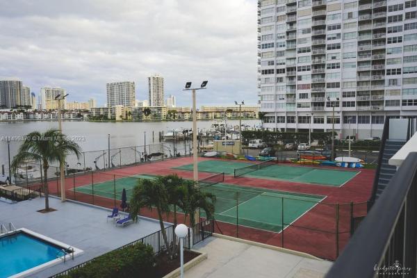 Commodore Plaza Tower, 2750 NE 183rd St #1605, Aventura, Florida 33160, image 2