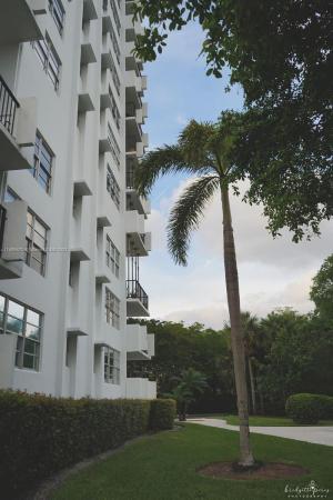 Commodore Plaza Tower, 2750 NE 183rd St #1605, Aventura, Florida 33160, image 3