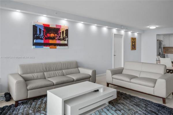 Waterview 2, 20515 E Country Club Dr #1849, Aventura, Florida 33180, image 3