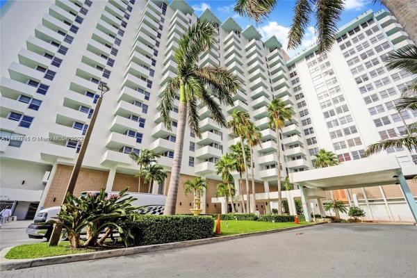 Triton Tower, 2899 Collins Ave #PH H, Miami Beach, Florida 33140, image 3