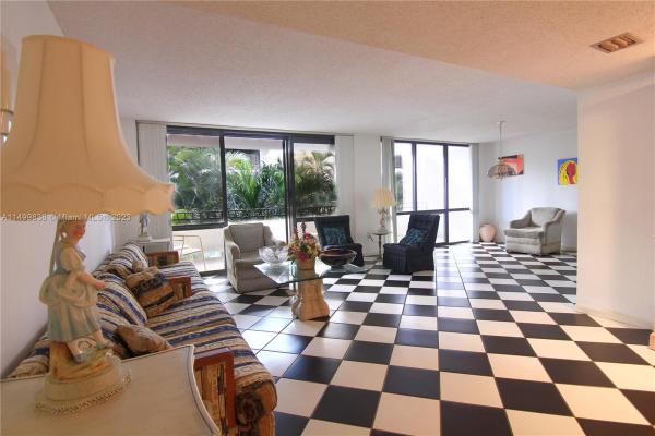 Towers Of Kendale Lakes, 13953 Kendale Lakes Cir #B205, Kendale Lakes, Florida 33183, image 1