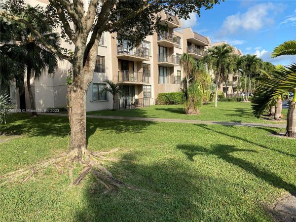 Briarwinds, 13000 SW 92nd Ave #B414, Kendall, Florida 33176, image 3