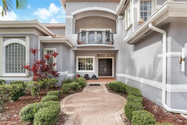 Long Lake Ranches West, 2823 Birch Ter, Davie, Florida 33330, image 2
