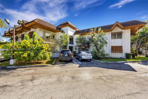 Kingston Square, 9304 SW 77th Ave #C8, Kendall, Florida 33156, image 3