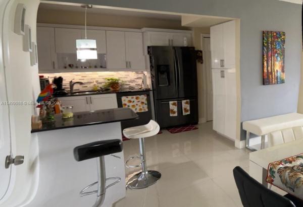 Parkview, 9280 Fontainebleau Blvd #101, Fountainebleau, Florida 33172, image 2