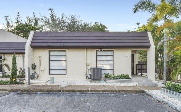 Miami Lakes Golf Course Village, 7443 Big Cypress Dr #7443, Miami Lakes, Florida 33014, image 1