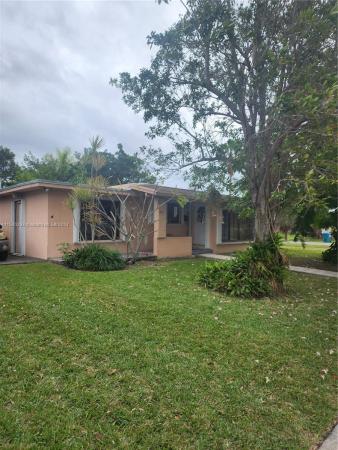 Cutler Ridge, 20711 Eagle Nest Rd, Cutler Bay, Florida 33189, image 3