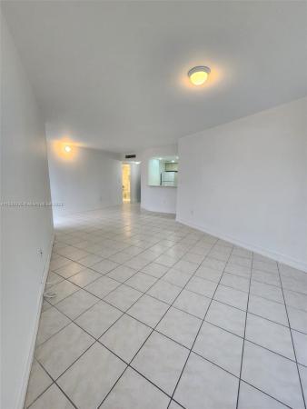 Las Brisas Country Club Of Miami, 7035 NW 186th St #D303, Country Club, Florida 33015, image 2