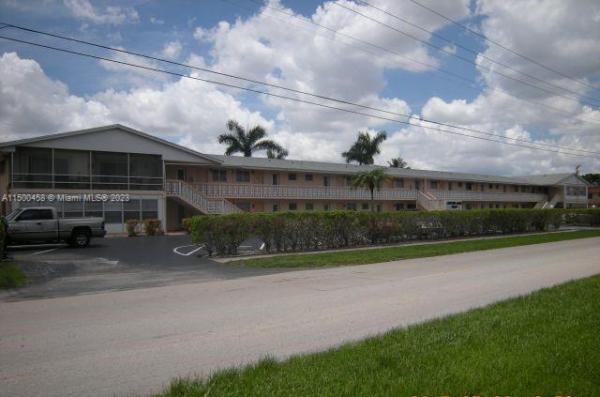 Crystal Lake 960, 960 Crystal Lake Dr #203, Deerfield Beach, Florida 33064, image 1
