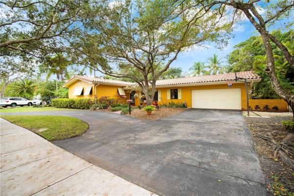 Killian Knolls, 11300 SW 74th Ave, Pinecrest, Florida 33156, image 1