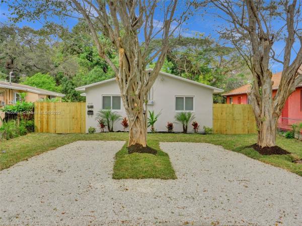 Ojus Park, 2555 NE 183rd St, Ojus, Florida 33160, image 1