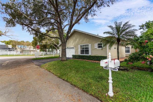 Rooster's Ridge, 14502 SW 142nd Ct Cir S, Country Walk, Florida 33186, image 2