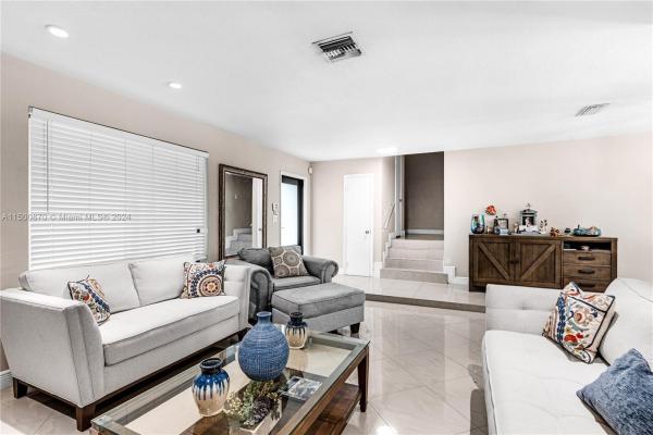 Kendale South, 10360 SW 103rd Ct, Kendall, Florida 33176, image 2