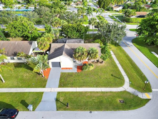 American Homes At Southwind Lakes, 9883 Liberty Ct, Boca Raton, Florida 33434, image 3