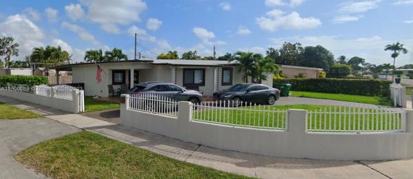 Westwood Lakes Residential, 11041 SW 43rd St, Westwood Lakes, Florida 33165, image 2