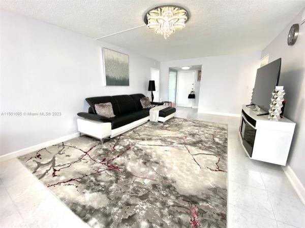 Winston Towers 200, 251 174th St #615, Sunny Isles Beach, Florida 33160, image 1