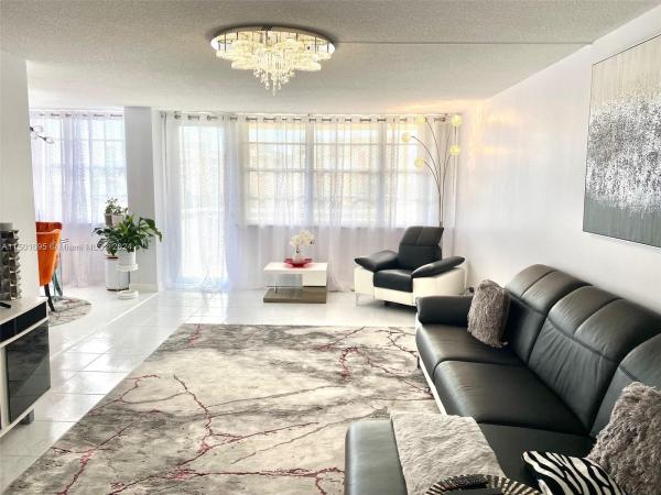Winston Towers 200, 251 174th St #615, Sunny Isles Beach, Florida 33160, image 3