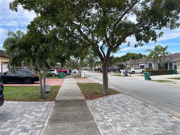 North Palm Estates, 7734 NW 200th St, Hialeah, Florida 33015, image 1