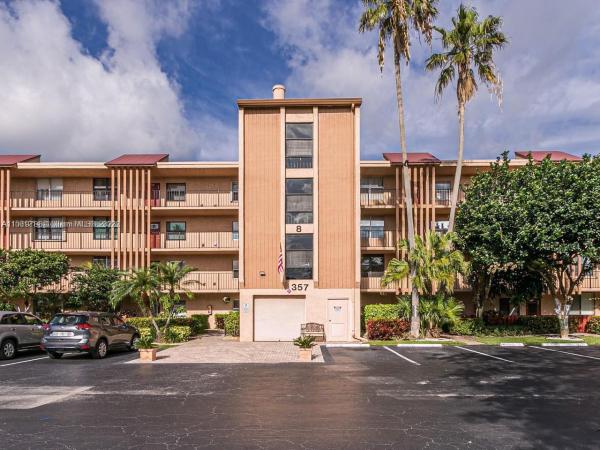 Palm Lakes, 357 N Rock Island Rd #304, Margate, Florida 33063, image 1